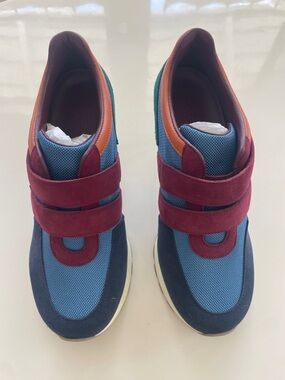 Sneex “The Blake” Colorblock Sneaker Heels NIB – Blue/Burgundy/Green – Size 10